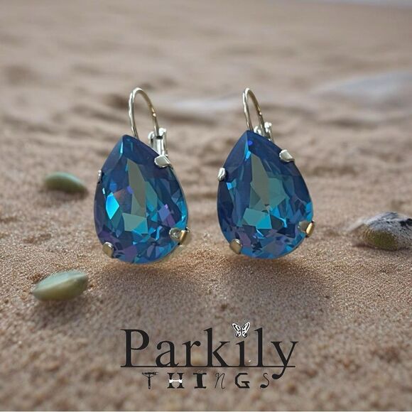 No Brand Jewelry - Handcrafted earrings with royal blue Swarovski crystal